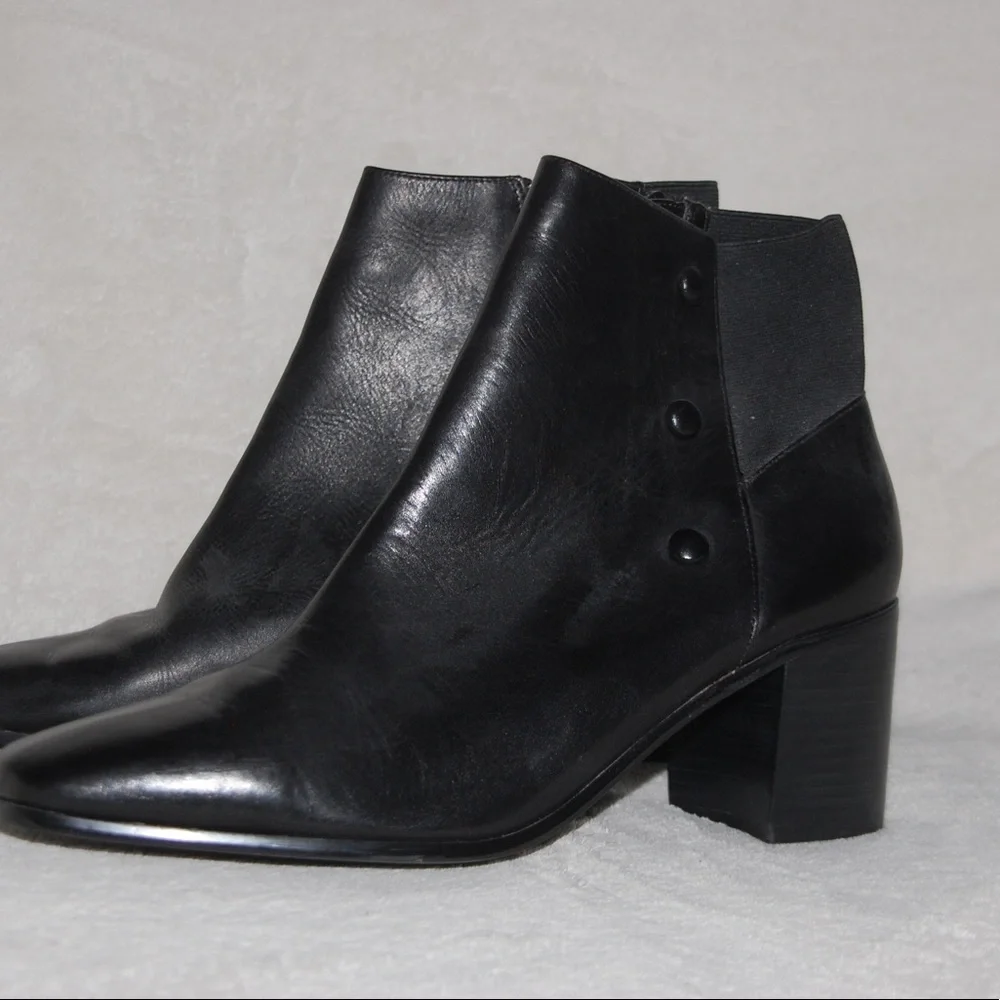Black leather ankle boots, 11M, never worn. - Picture 2 of 5